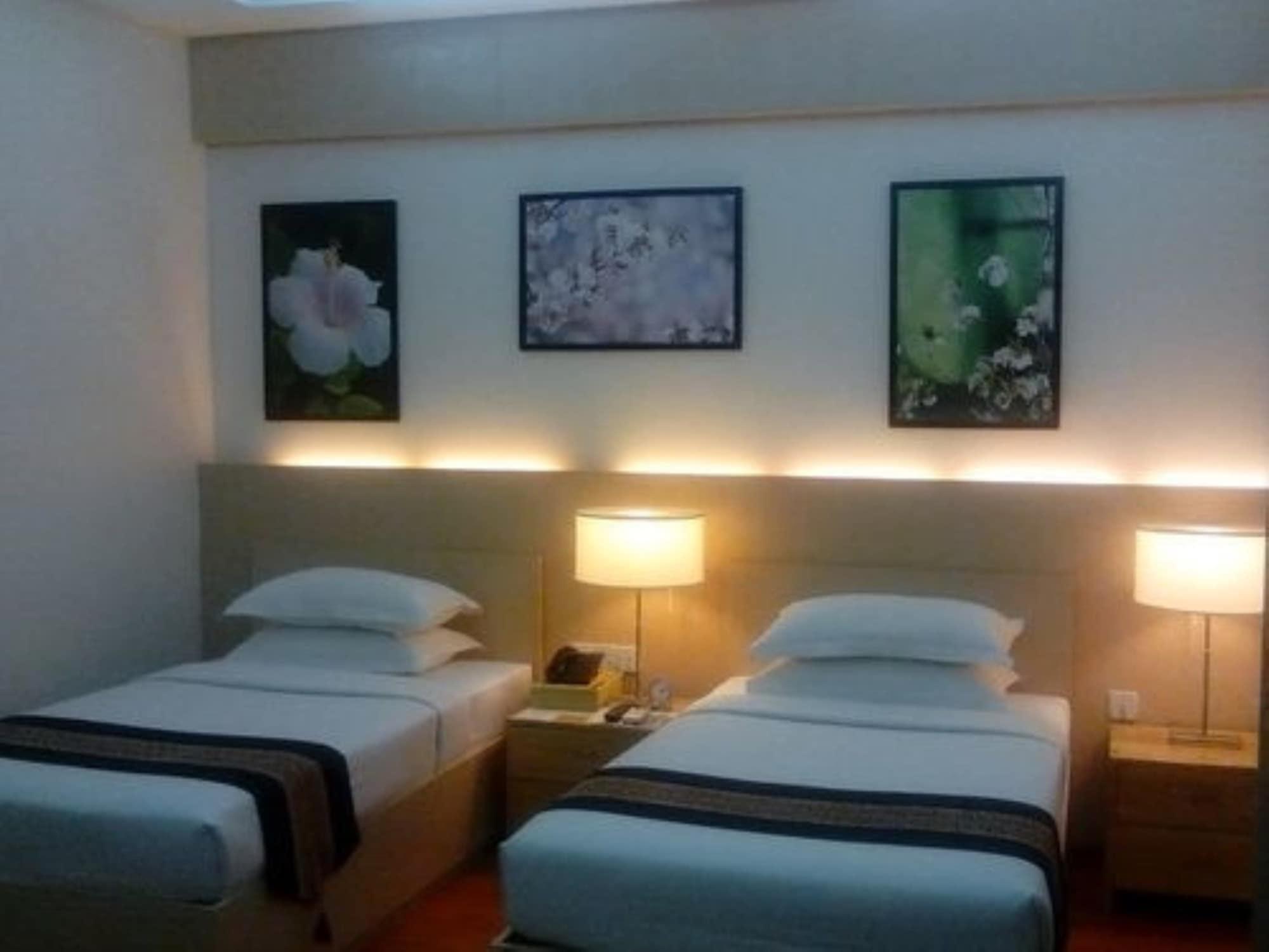 Hotel 7 Mile Yangon Dış mekan fotoğraf