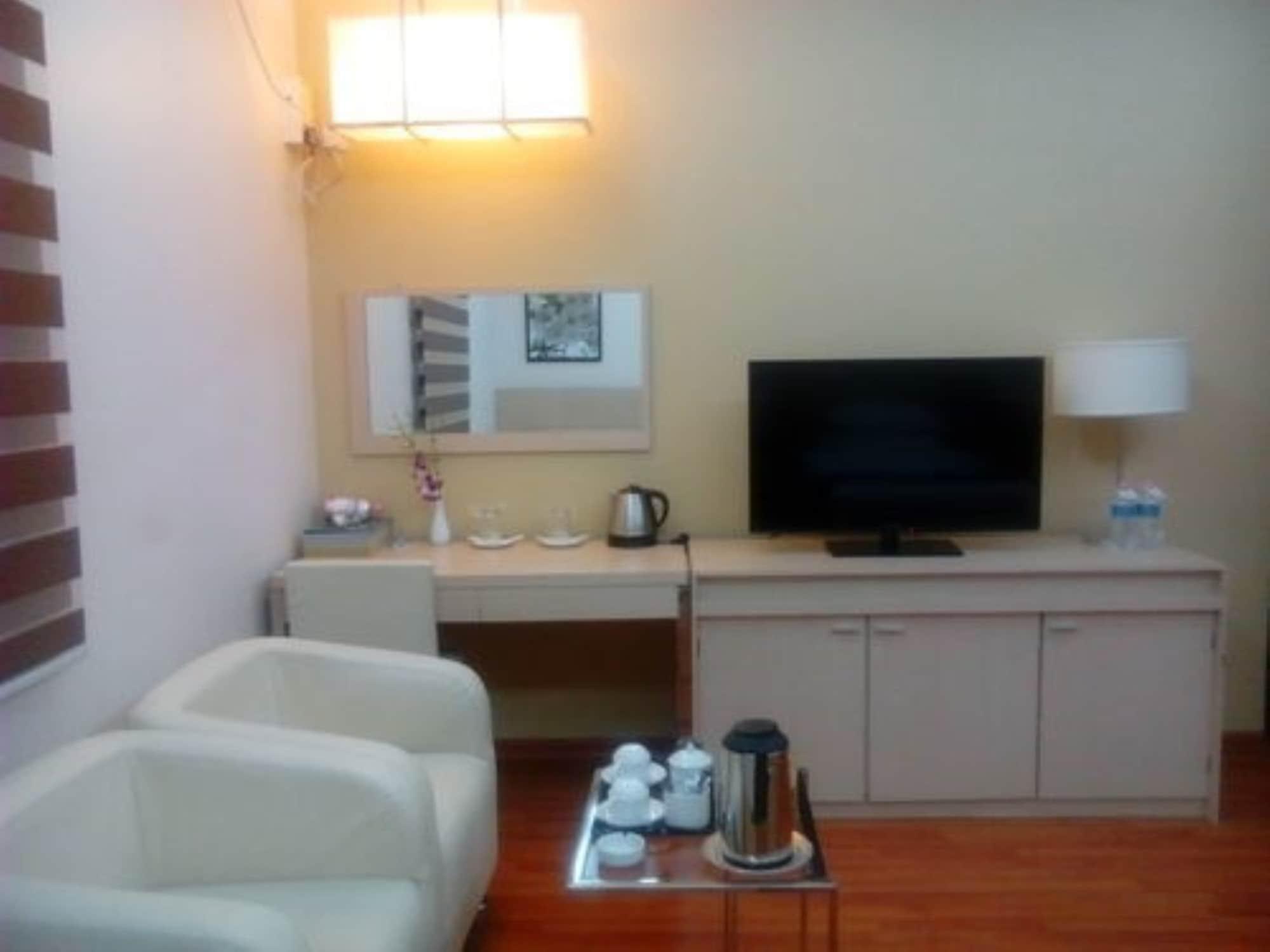 Hotel 7 Mile Yangon Dış mekan fotoğraf