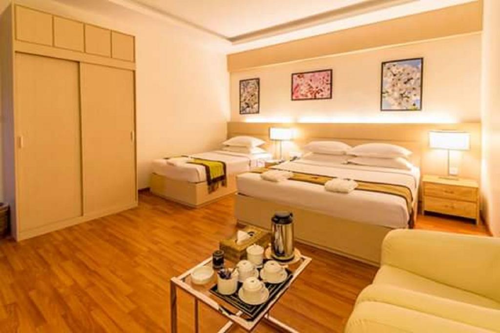 Hotel 7 Mile Yangon Dış mekan fotoğraf