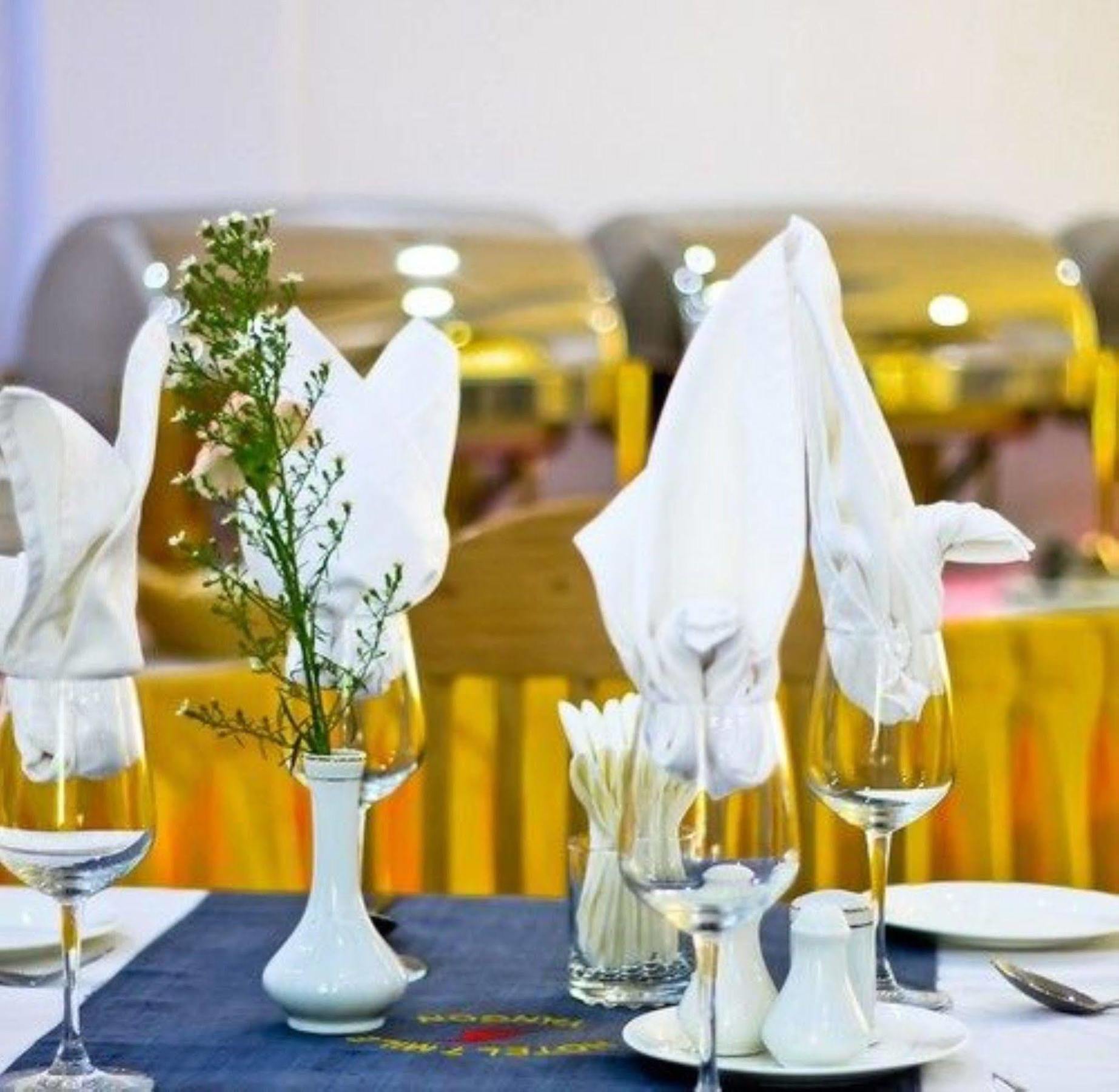 Hotel 7 Mile Yangon Dış mekan fotoğraf